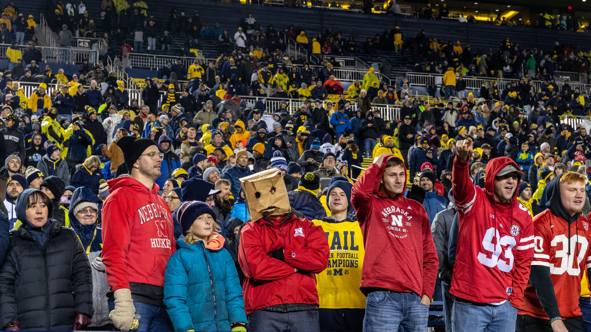 111322-owh-spo-nebmichigan-pic-cm44.jpg